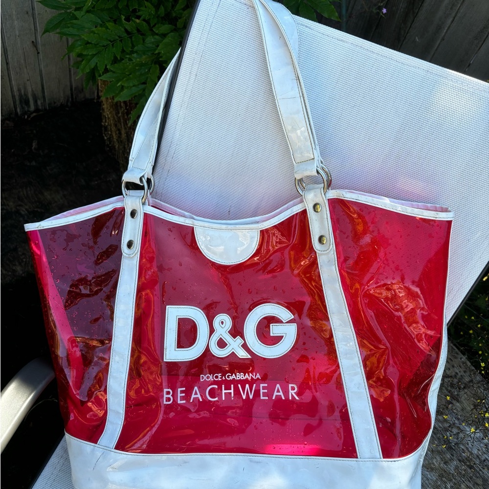 VERY RARE! DOLCE & GABBANA TRANSLUCENT PINK WITH WHITE TRIM
PVC TOTE BAG